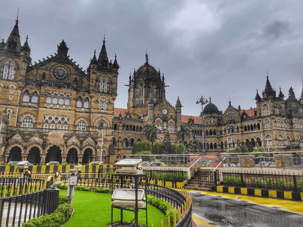 Mumbai Darshan bus from Airoli